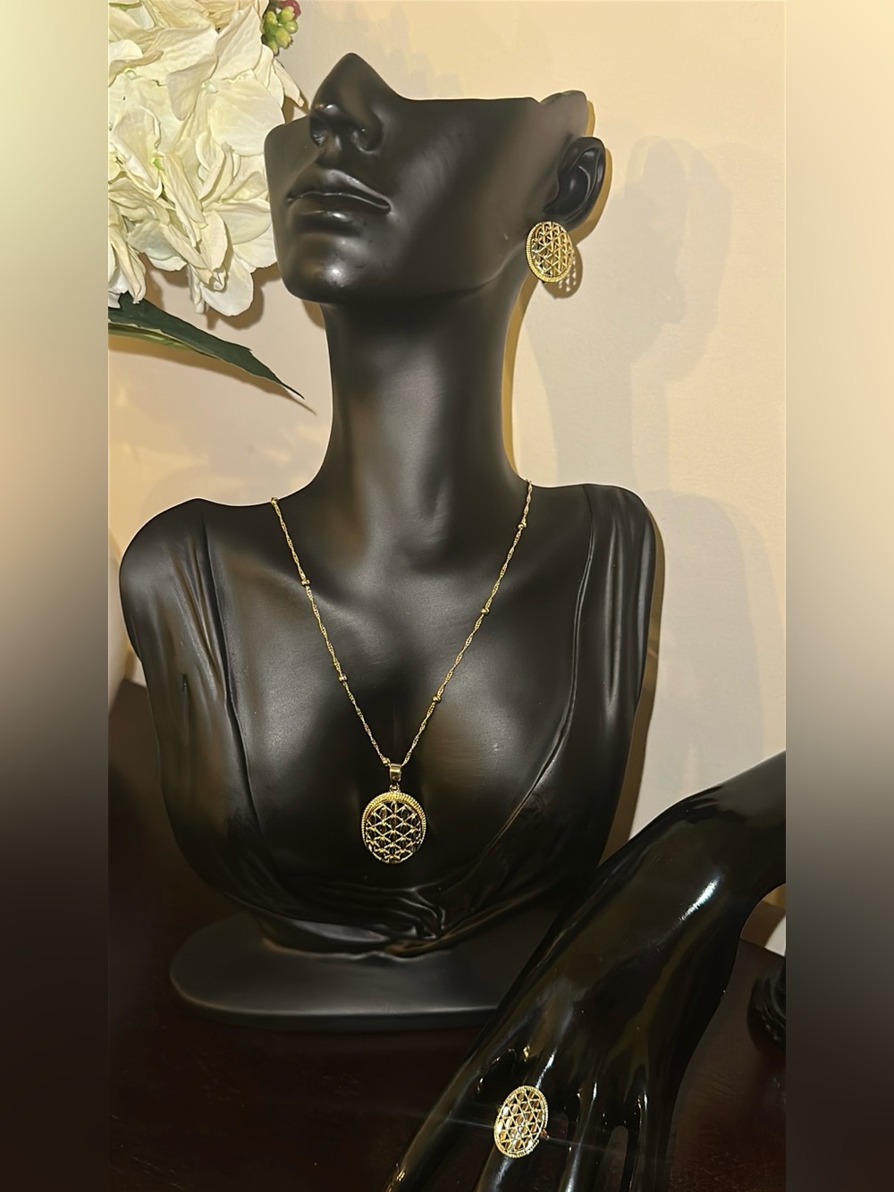 Gold Filigree Pendant Necklace and Earrings Set - Women Jewelry